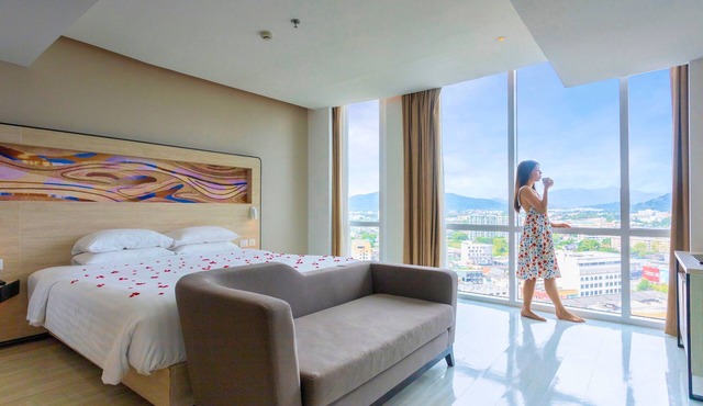 Novotel Phuket City Phokeethra Hotel in Phuket