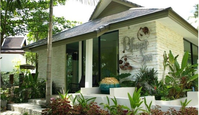 One bedroom garden view , beachfront resort