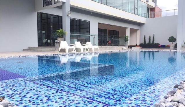 Orchid Riverview Hotel in Suratthani