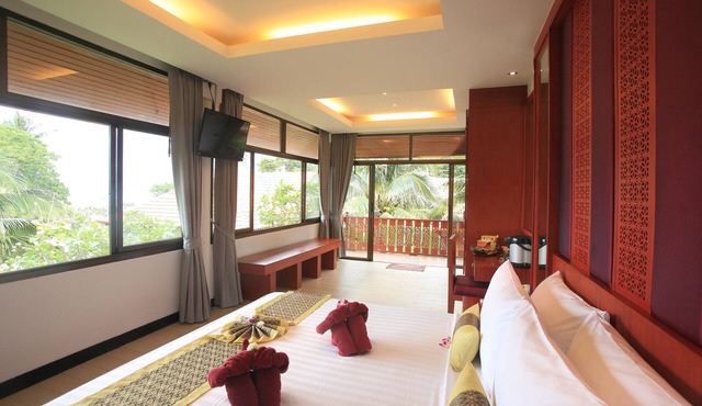 P. P. Erawan Palms Resort