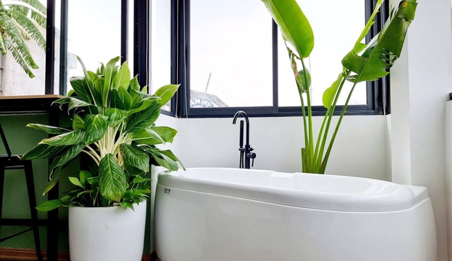 Panaromic view* Bathtub Brandnew Apt* Central Cau Giay