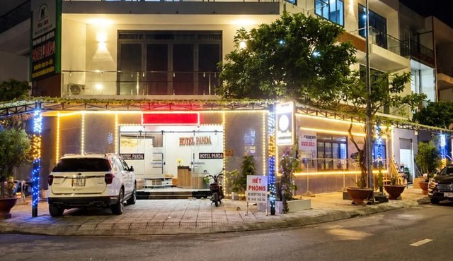 Panda Hotel