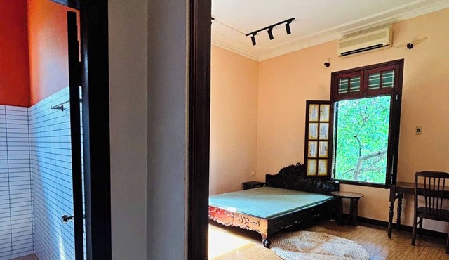 Park view windows Free laundry Private Bathroom Local vibe 2min to park in Hà Nội