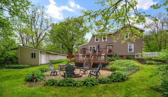 Peaceful well-appointed home at Treman Park in Ithaca