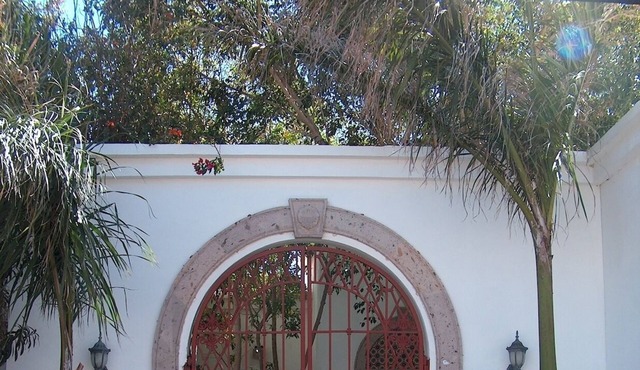 PELICAN STUDIO: Delicious, private, with porch overlooking the Sea of Cortez. in Bahía de Kino