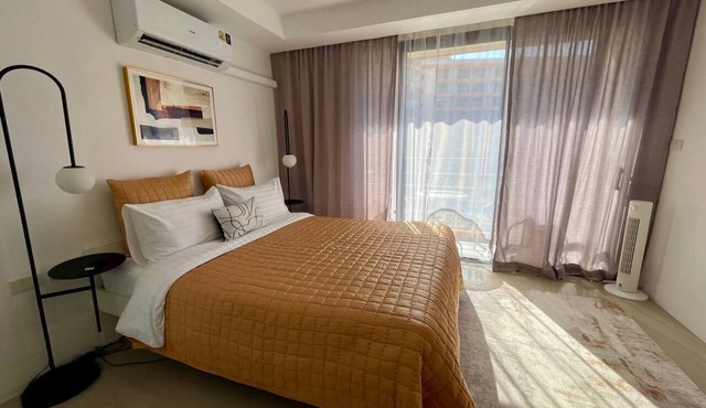 Perfect studio apartment with AC in charming ตำบล ไม้ขาว in Thalang district