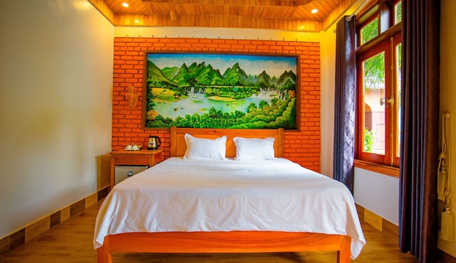 Phong Nha Hillside View Bungalow