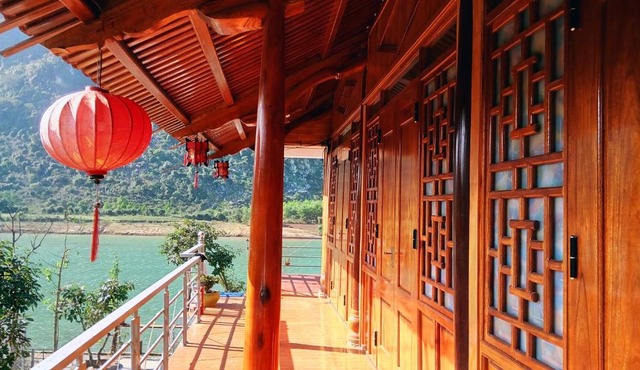 Phong Nha River House