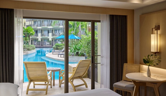 Phuket Marriott Resort & Spa, Merlin Beach