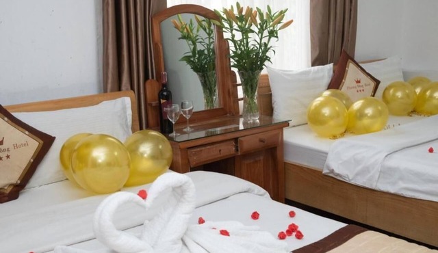 Phuong Dong Hotel Cau Giay -by BayLuxury