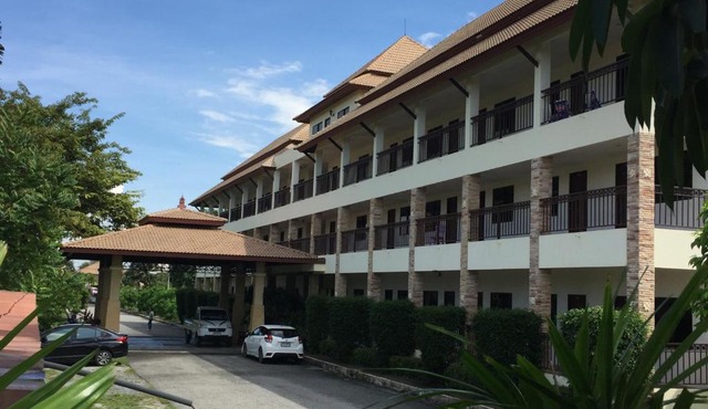 phuriburi resort