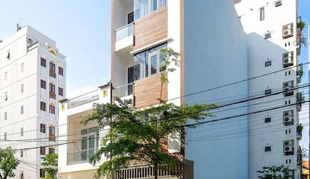 Poseidon Luxury 6BR Beach Villa w/Rooftop BBQ + Walk to My An Beach in Đà Nẵng