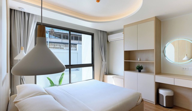 Premium 2BD near Kamala Beach | pool, gym, shuttle in Tambon Kamala