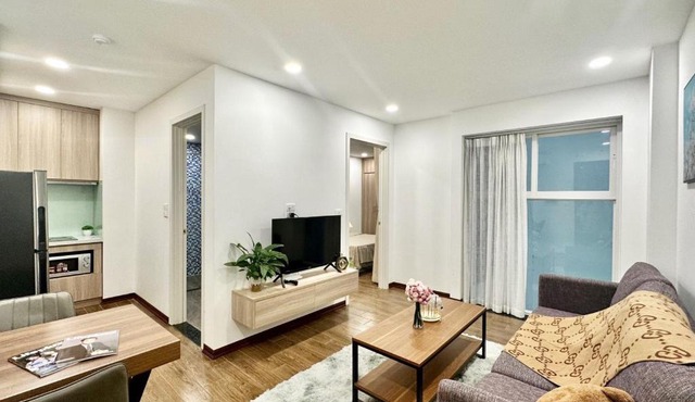 Queen Apartment West Lake