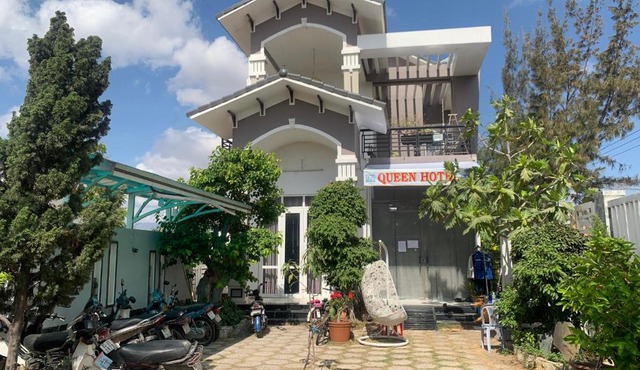 QUEEN HOTEL Khách sạn QUEEN