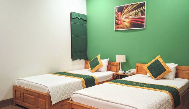 Quy Nhon Center Hotel - STANDARD DOUBLE ROOM - 1 king bed