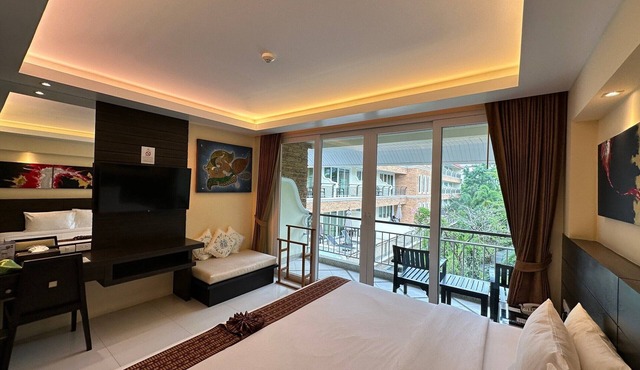 R Mar Resort and Spa in Patong