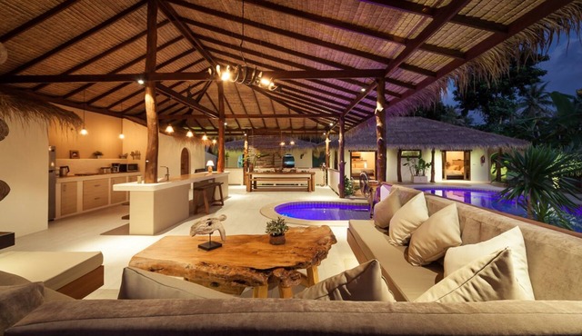 Rare Listing 13 Bedrooms, 3 villas, 3 swimming pools for up to 26 guests in koh phangan