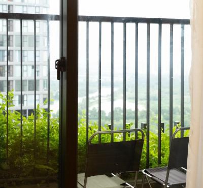 Red River Panorama 3BR - Ở Space Homestay Ecopark Landmark Onsen 1 in Van Giang