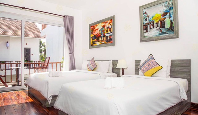 RIVERFRONT VILLA 8BEDROOM