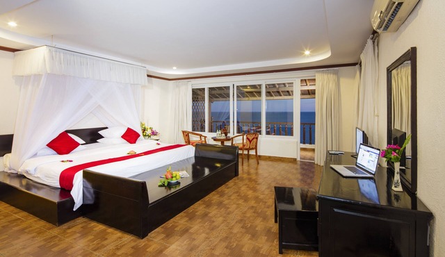 Rock Water Bay Beach Resort & Spa