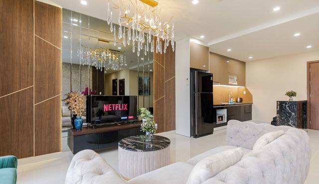 Romantic luxury/modern Europeandesign/HCMC/buivienstreet/D4/D1