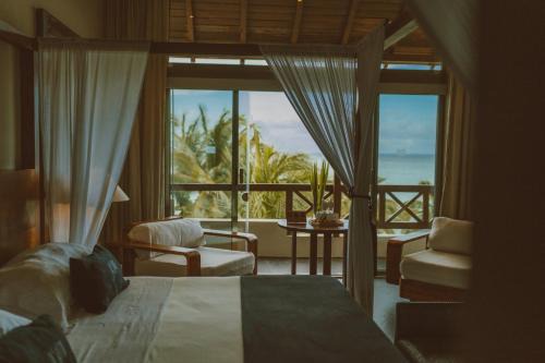 Rooftop Monarch Suite in Soliman Bay