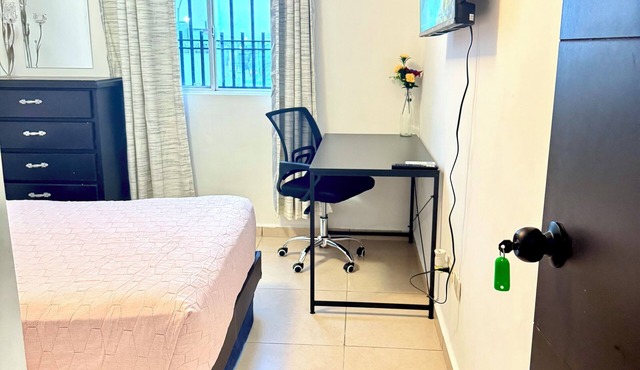 Room in Apodaca with work area. in Apodaca