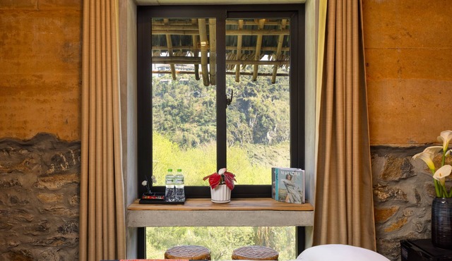 Sapaxa Spring Garden Ecolodge in Ta Phin