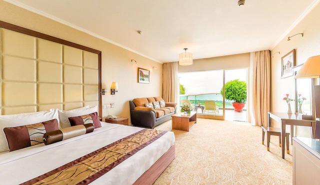 Sea Links Beach Hotel in Phu Thuy