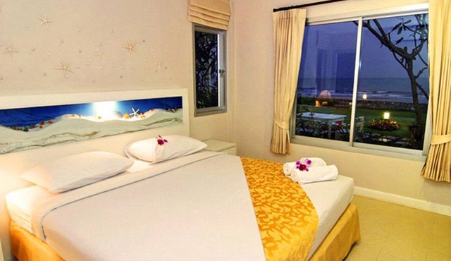 Sea Sky Beach Resort in Phetchaburi