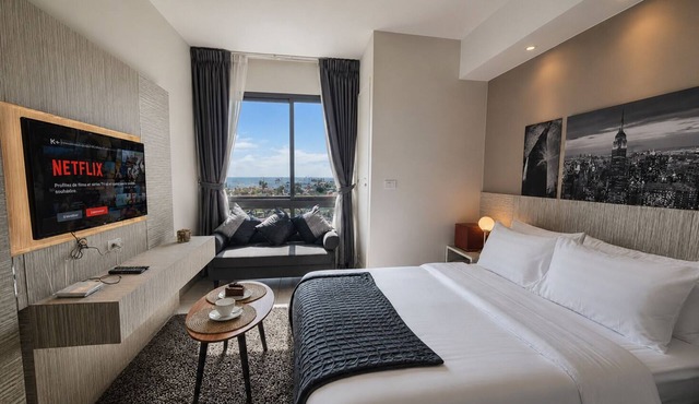 Sea view condo @ Unixx south pattaya close to walking street and beach Pattaya