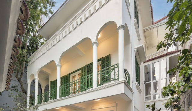 Serene 500m² Garden Villa | 10 mins to Old Quarter