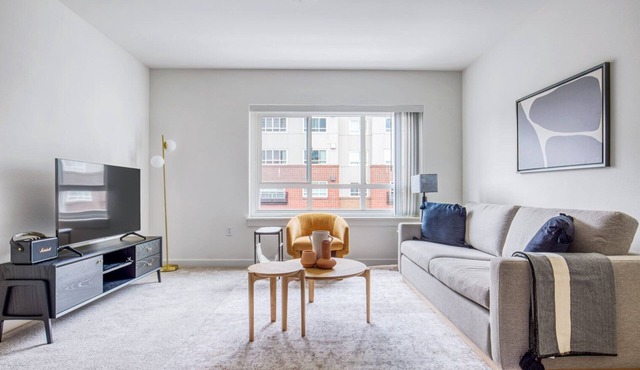 Sleek Downtown Bellevue 2BR w/W/D & Storage, near Shops, by Blueground in Seattle