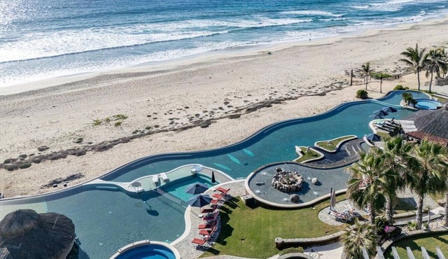 Sol Pacifico Cerritos Deluxe Oceanfront Condo in Los Cerritos