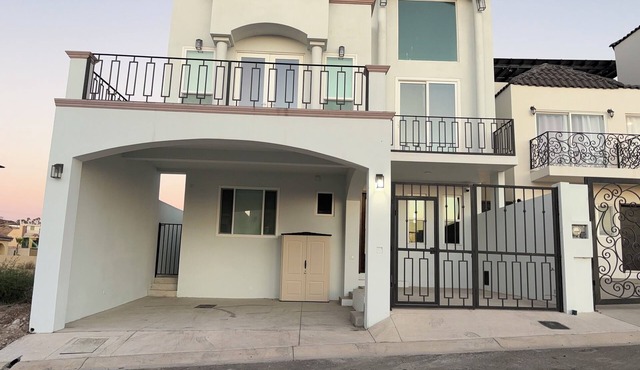 Spacious 4-bedroom house with game room and beach club in charming Rosarito in Rosarito