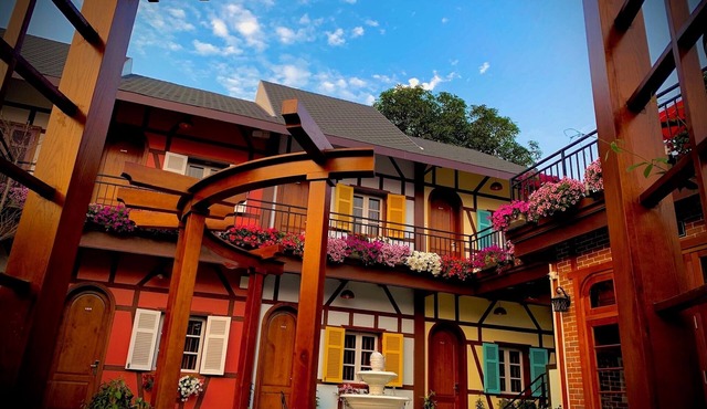 Spacious Loft Studio for 3 – Cozy, Bright & Family-Run in Ha Long