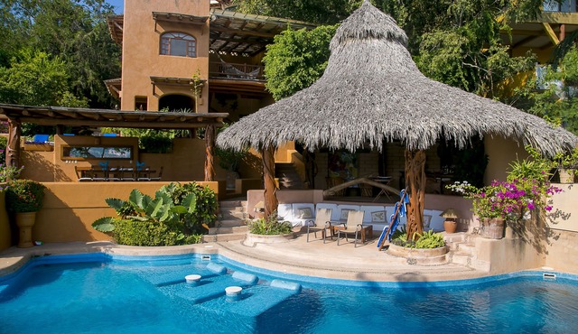 Splendid Villa With an Astonishing View Overlookíng the Bay of Zihua! in Zihuatanejo
