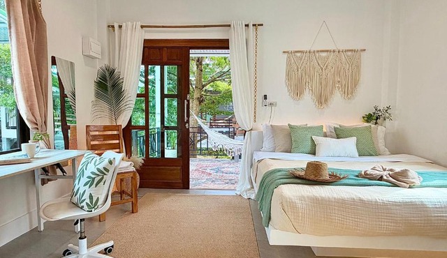 Srithanu Boho Home King Bed in Ko Phangan