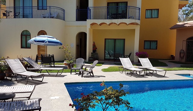 Studio apartment in great location with a beautiful pool/garden area. in Bucerías