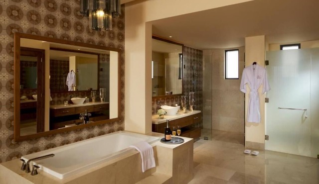 Studio at Grand Solmar Pacific Dunes Resort with exclusive access to golf course in Cabo San Lucas