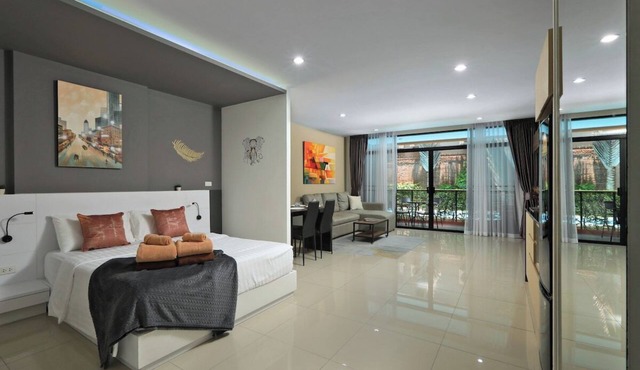 Studio Pool Access Nai Harn Beach Capital Pro in Rawai