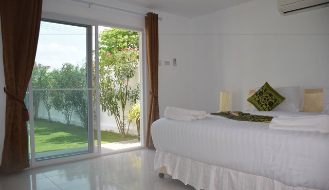 Sumali Villa in Sing Buri