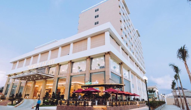 Sunrise Hotel