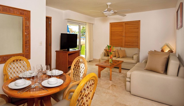 Sunset Fishermen Beach Resort Playa del Carmen - All inclusive in Playa del Carmen
