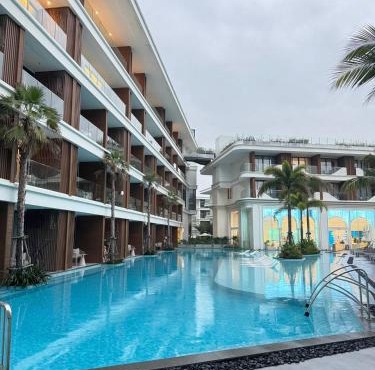 Sunshine Beach, Kora Resort Phuket 5, Bang Tao, Laguna in Phuket