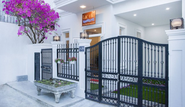 SUPER CENTRAL DA NANG VILLA 4 BR BIG POOL