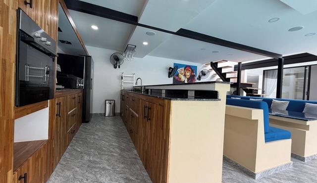 Superb Luxury Family Villa in Chang Wat Surat Thani