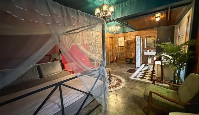 T-House BKK 2Floors near BTS with swimming pool and free Wifi in Khlong Toei