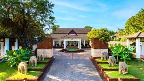 Tawa Ravadee Resort, WorldHotels Distinctive in Si Maha Phot